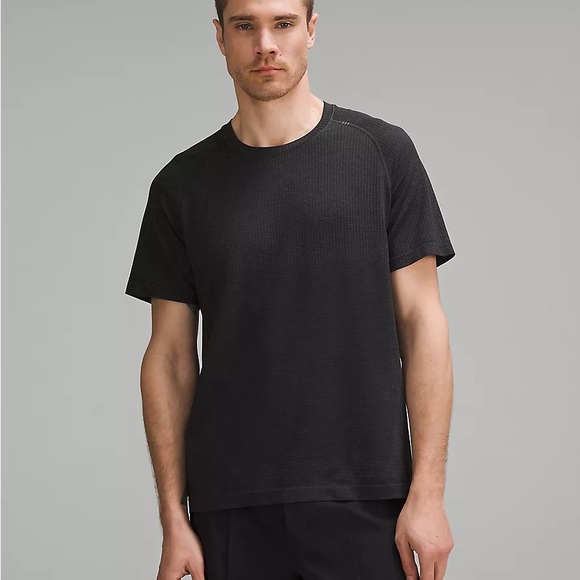 lululemon athletica Other - Lululemon Men's Metal Vent Tech Short Sleeve